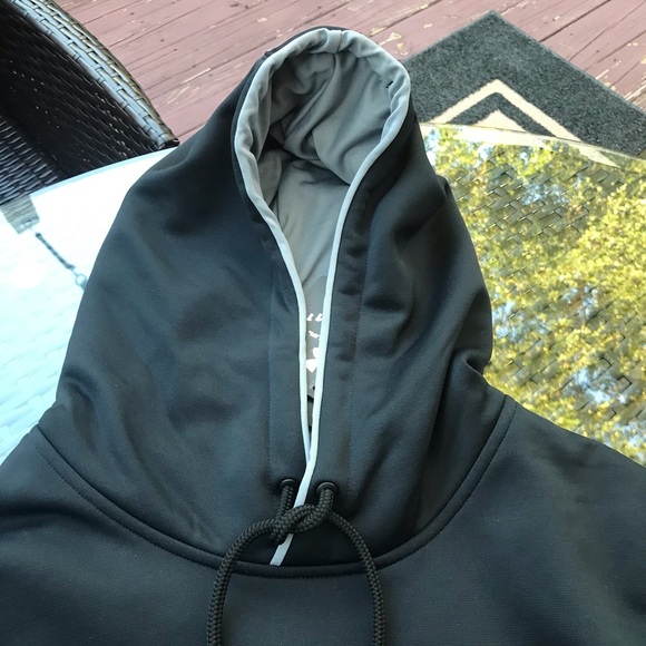 Under Armour Hoodie NWT - Picture 3 of 6